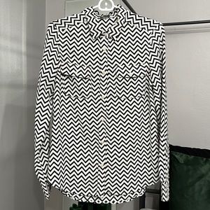 American Eagle Outfitters Chevron Button Down Shirt